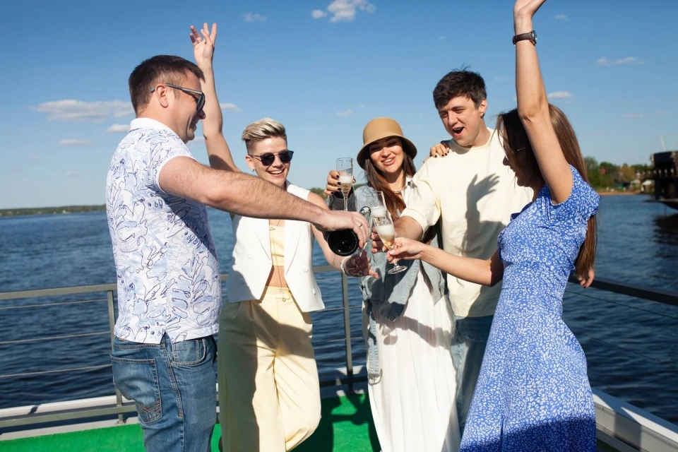 Photos<br/>of our guests